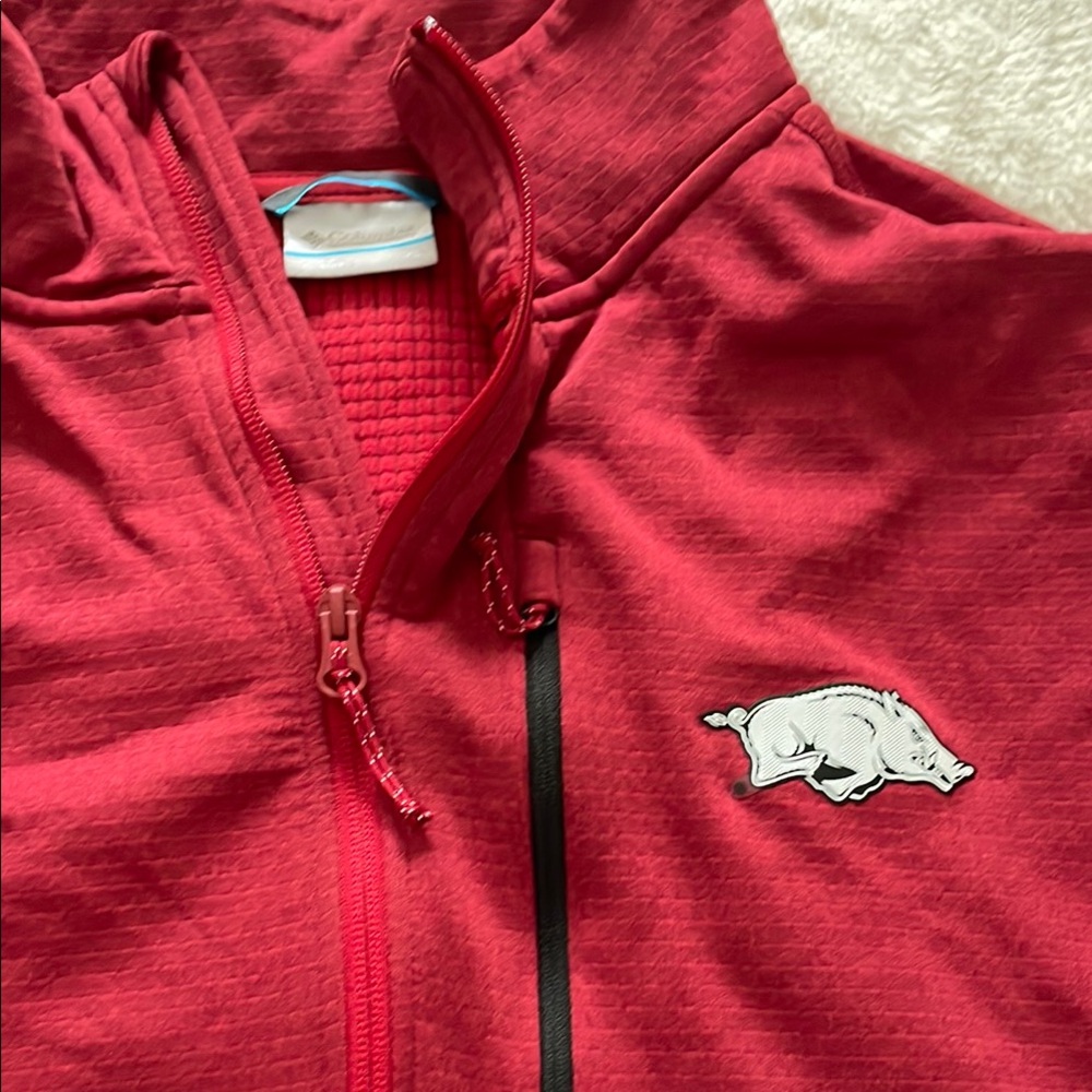 Red Columbia quarter zip Arkansas Hogs